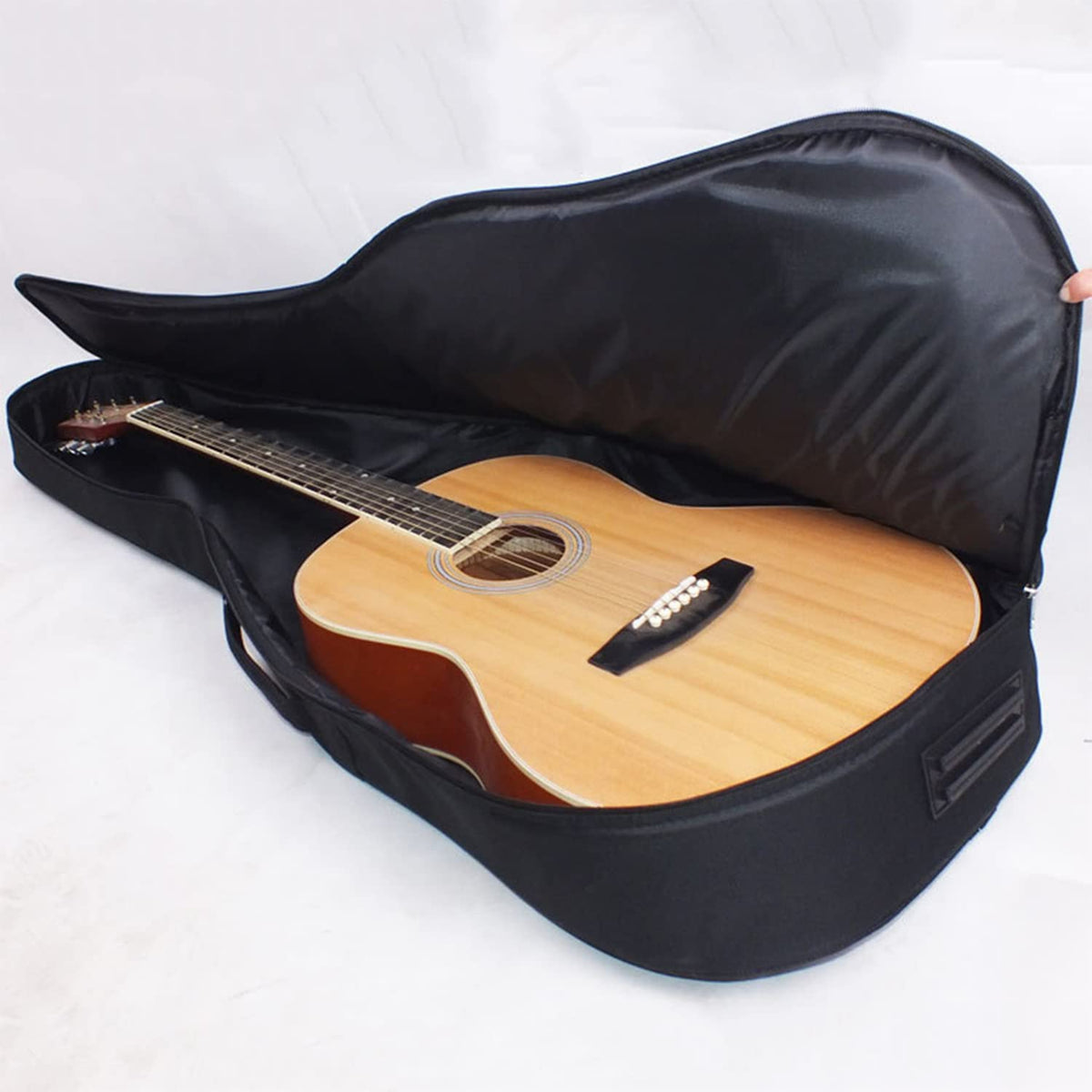 Black Acoustic Guitar Gig Bag with 0.35 Inch Foam Padding F251911